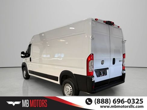 Used 2024 RAM ProMaster 2500 w/ Safety Group FWD image 6