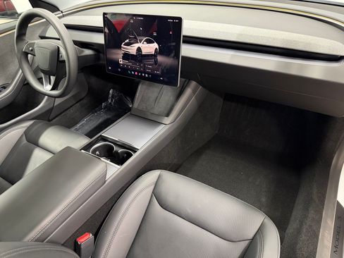 Used 2025 Tesla Model 3 Long Range RWD image 46