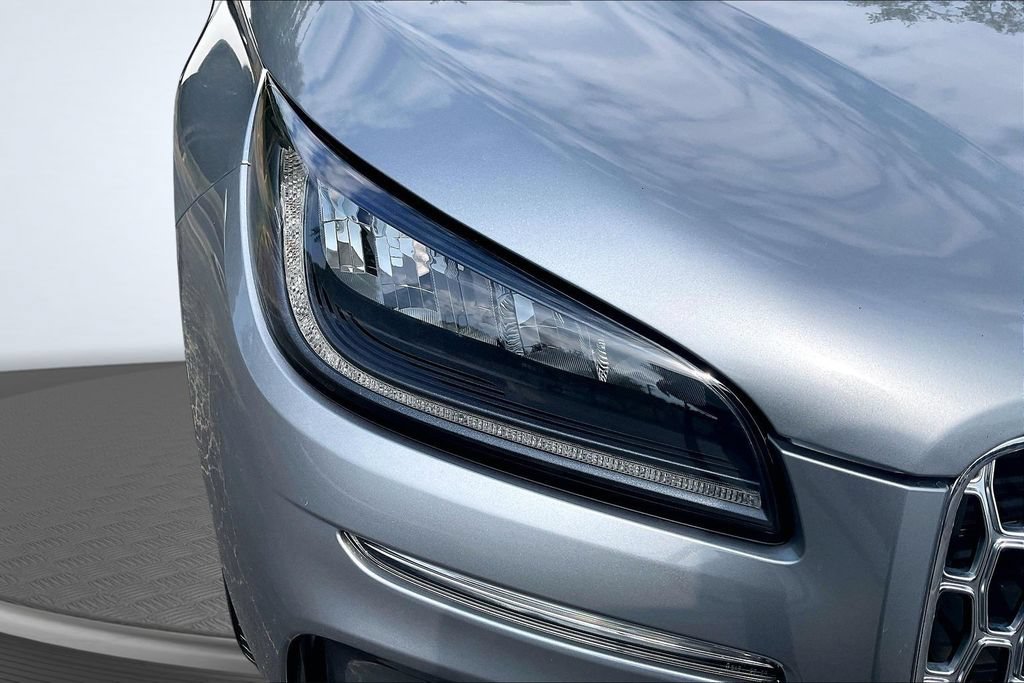 Used 2023 Lincoln Corsair FWD image 31