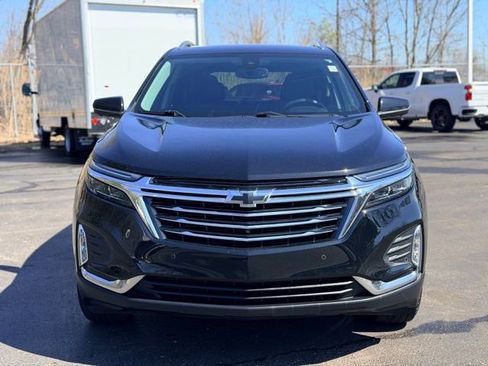Used 2023 Chevrolet Equinox Premier image 2