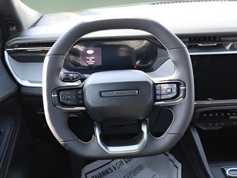 New 2026 Jeep Cherokee Laredo image 9