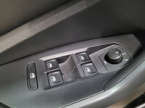 Used 2019 Volkswagen Jetta S w/ Driver Assistance Package FWD image 27