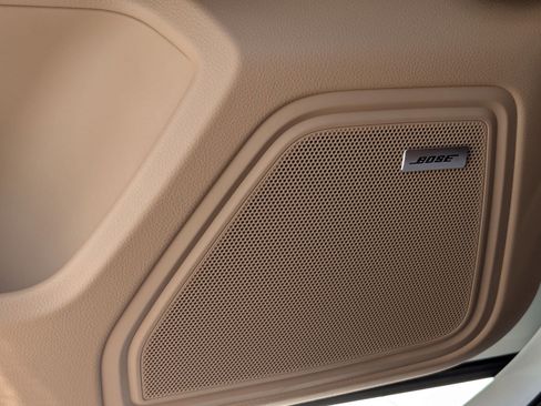 New 2026 Porsche Macan AWD/4WD image 15