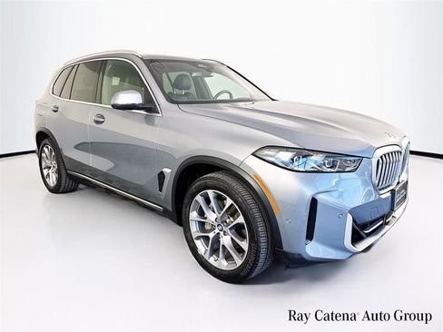 Used 2024 BMW X5 xDrive40i w/ Premium Package AWD/4WD image 1