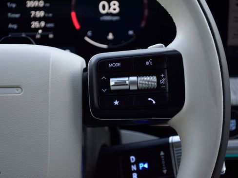 Used 2025 Hyundai Santa Fe Calligraphy image 13