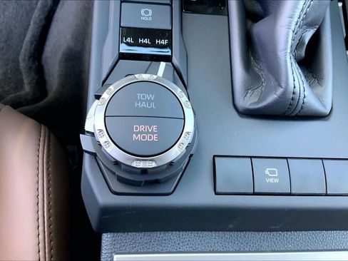New 2026 Toyota 4Runner Limited AWD/4WD image 19