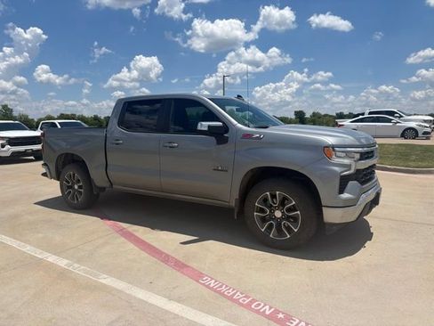 Used 2024 Chevrolet Silverado 1500 LT w/ Texas Edition Plus AWD/4WD image 6