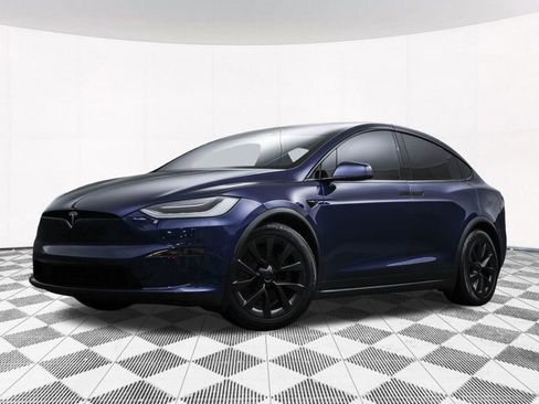 Used 2022 Tesla Model X image 2