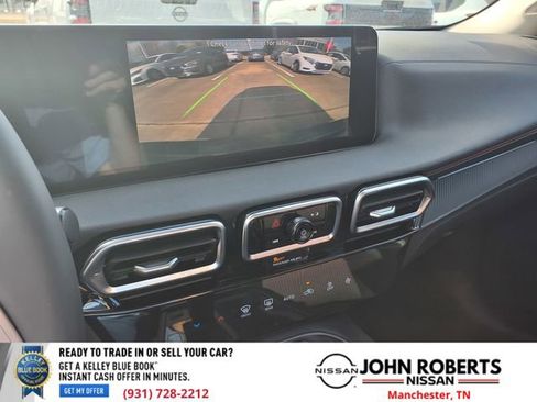 New 2026 Nissan Sentra SR w/ Floor Mat Package FWD image 8