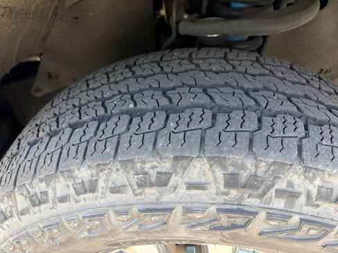 Used 2023 Toyota Tacoma TRD Off-Road AWD/4WD image 10