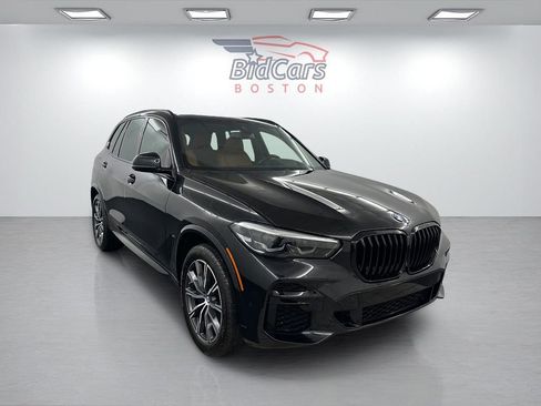 Used 2022 BMW X5 xDrive40i w/ Premium Essential Package AWD/4WD image 3