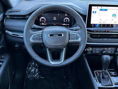 New 2026 Jeep Compass Trailhawk w/ Sun, Sound & Navigation Group AWD/4WD image 17