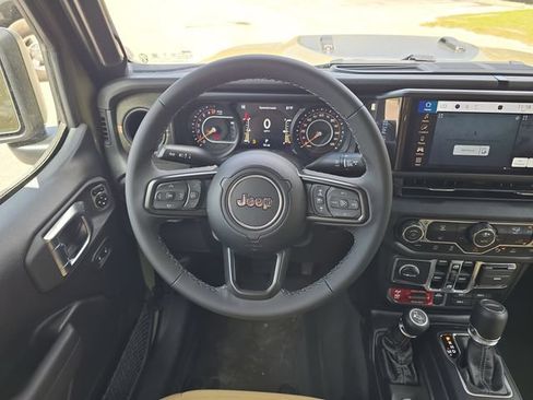 New 2026 Jeep Gladiator Willys AWD/4WD image 10
