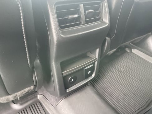 Used 2024 Ford Edge SEL w/ Convenience Package image 15