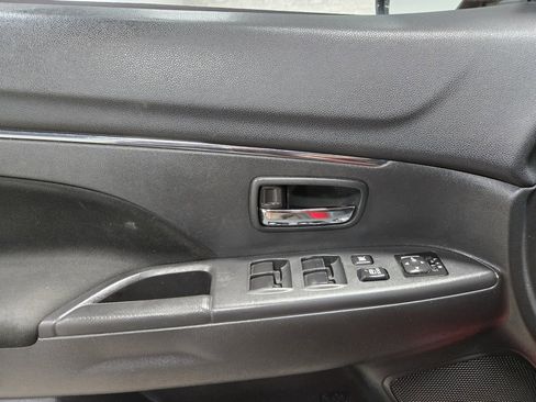 Used 2022 Mitsubishi Outlander Sport LE image 8