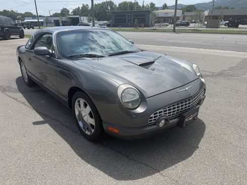 Used 2003 Ford Thunderbird RWD image 4