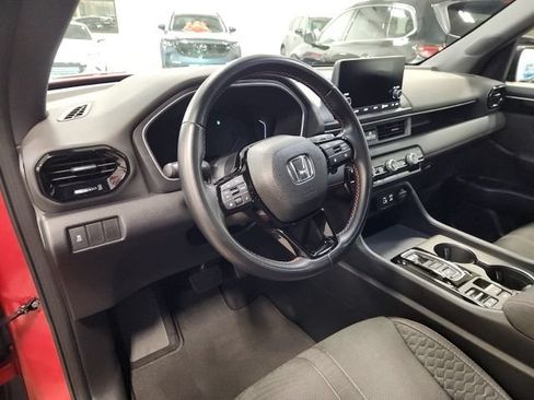 Used 2023 Honda Pilot Sport image 12