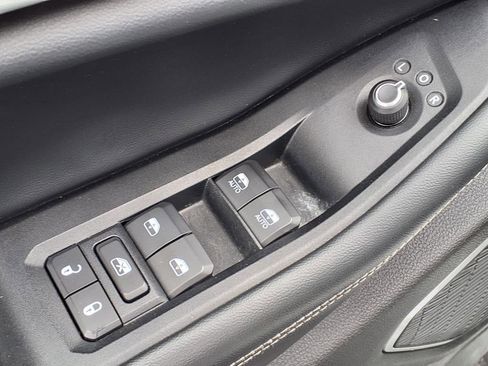 Certified 2022 Jeep Grand Cherokee L Limited image 19