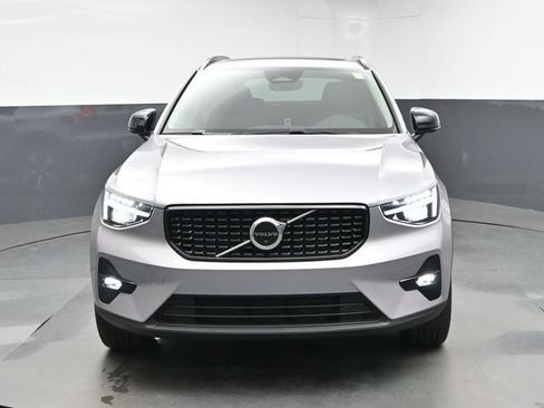 New 2026 Volvo XC40 B5 Plus w/ Climate Package AWD/4WD image 3