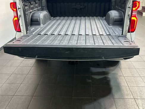 Used 2021 Chevrolet Silverado 1500 LTZ w/ LTZ Convenience Package II AWD/4WD image 11