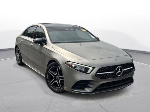 Used 2019 Mercedes-Benz A 220 4MATIC image 4