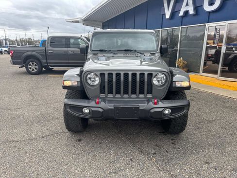 Used 2021 Jeep Gladiator Rubicon image 2