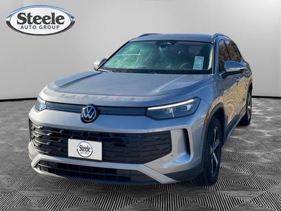 New 2025 Volkswagen Tiguan SE