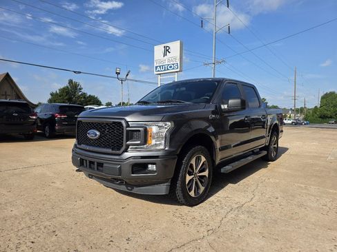 Used 2019 Ford F150 XL w/ Equipment Group 101A Mid AWD/4WD image 3