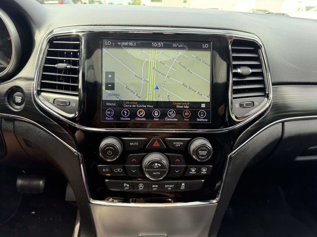 Used 2019 Jeep Grand Cherokee Limited AWD/4WD image 30