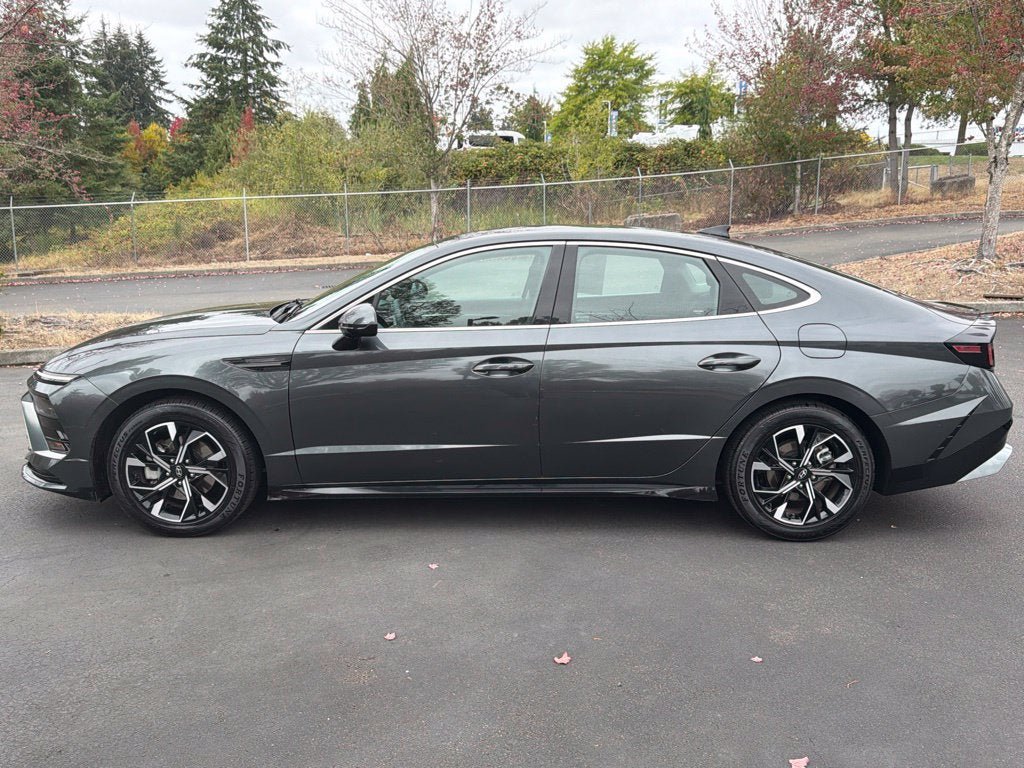 Used 2024 Hyundai Sonata SEL FWD image 9