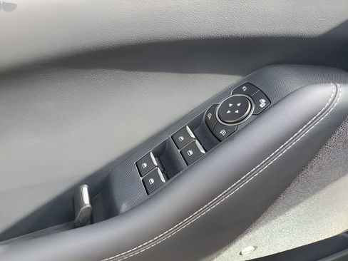 Used 2021 Ford Mustang Mach-E Premium image 28