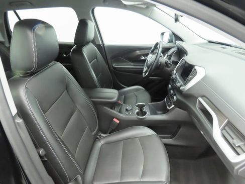 Used 2023 GMC Terrain SLT AWD/4WD image 18