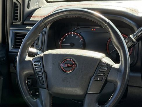 Used 2023 Nissan Titan PRO-4X w/ Pro-4x Convenience Package image 13