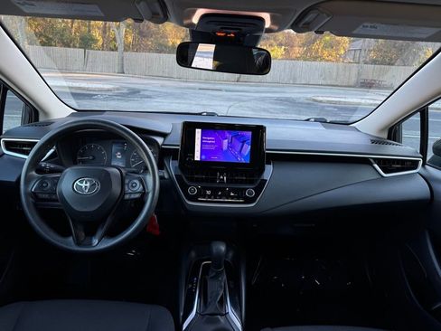 Used 2023 Toyota Corolla LE image 24