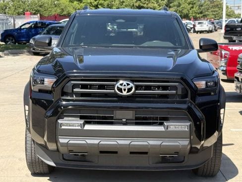 Used 2025 Toyota 4Runner SR5 RWD image 6