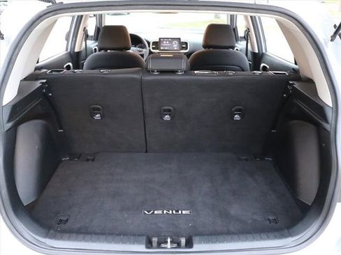 Used 2022 Hyundai Venue SEL w/ Cargo Package image 13