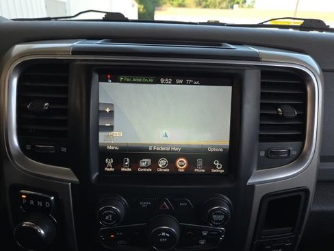 Used 2015 RAM 1500 Classic SLT w/ Luxury Group AWD/4WD image 51