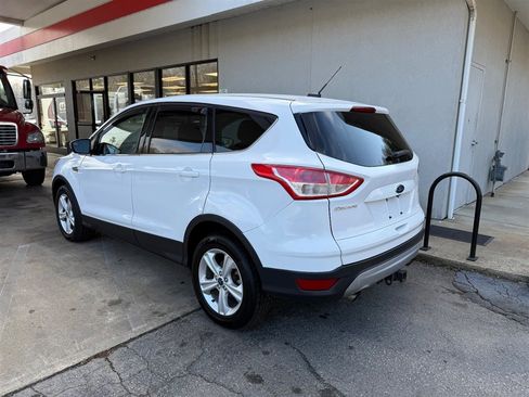 Used 2016 Ford Escape SE image 13