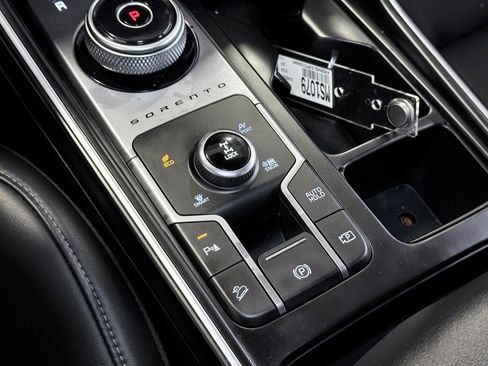 Used 2023 Kia Sorento EX image 34