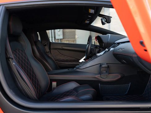 Used 2015 Lamborghini Aventador LP 700-4 AWD/4WD image 32