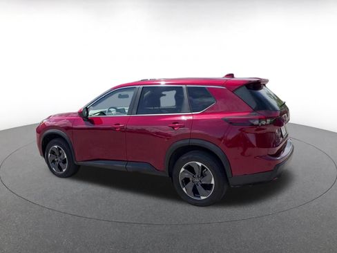 Used 2025 Nissan Rogue SV FWD image 9