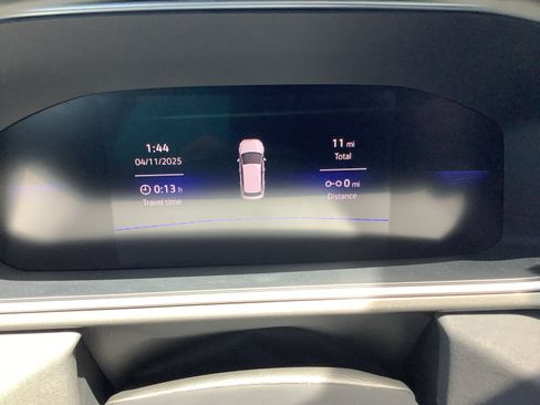 New 2026 Volkswagen Taos SE FWD image 13