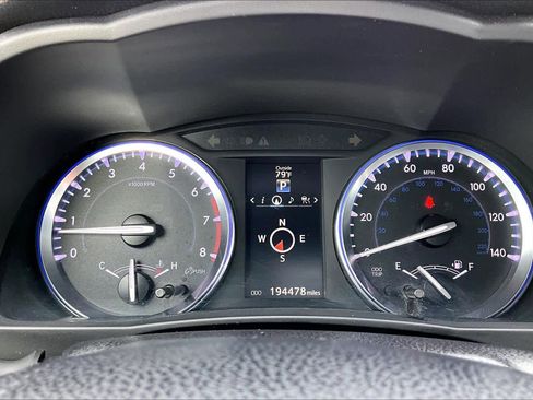 Used 2014 Toyota Highlander Limited Platinum image 26