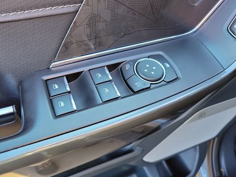 Used 2022 Ford F150 XLT w/ Equipment Group 302A High image 17