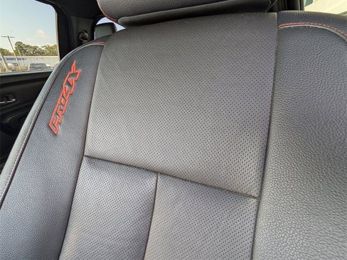 Used 2020 Nissan Titan PRO-4X w/ Pro-4x Convenience Package image 25