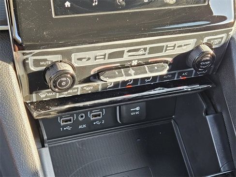 New 2025 Jeep Grand Cherokee Laredo X w/ Luxury Tech Group I image 20