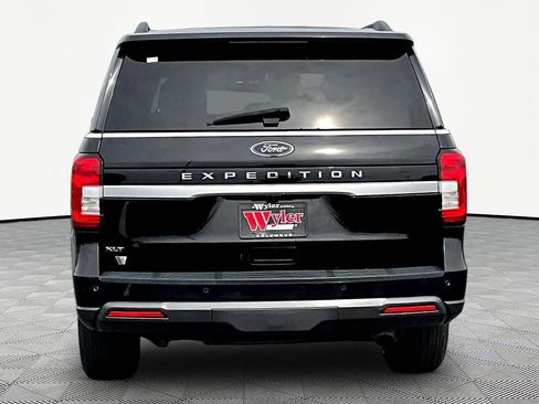 Used 2022 Ford Expedition XLT AWD/4WD image 5
