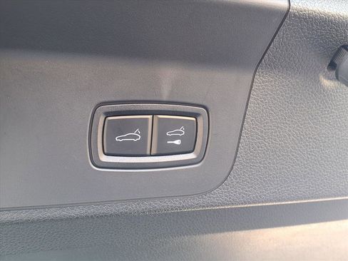 Used 2019 Porsche Panamera GTS image 35