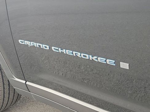 New 2024 Jeep Grand Cherokee Limited 4xe w/ Luxury Tech Group II AWD/4WD image 24