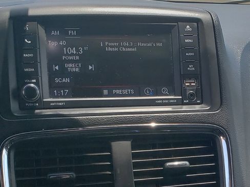 Used 2016 Dodge Grand Caravan R/T image 10